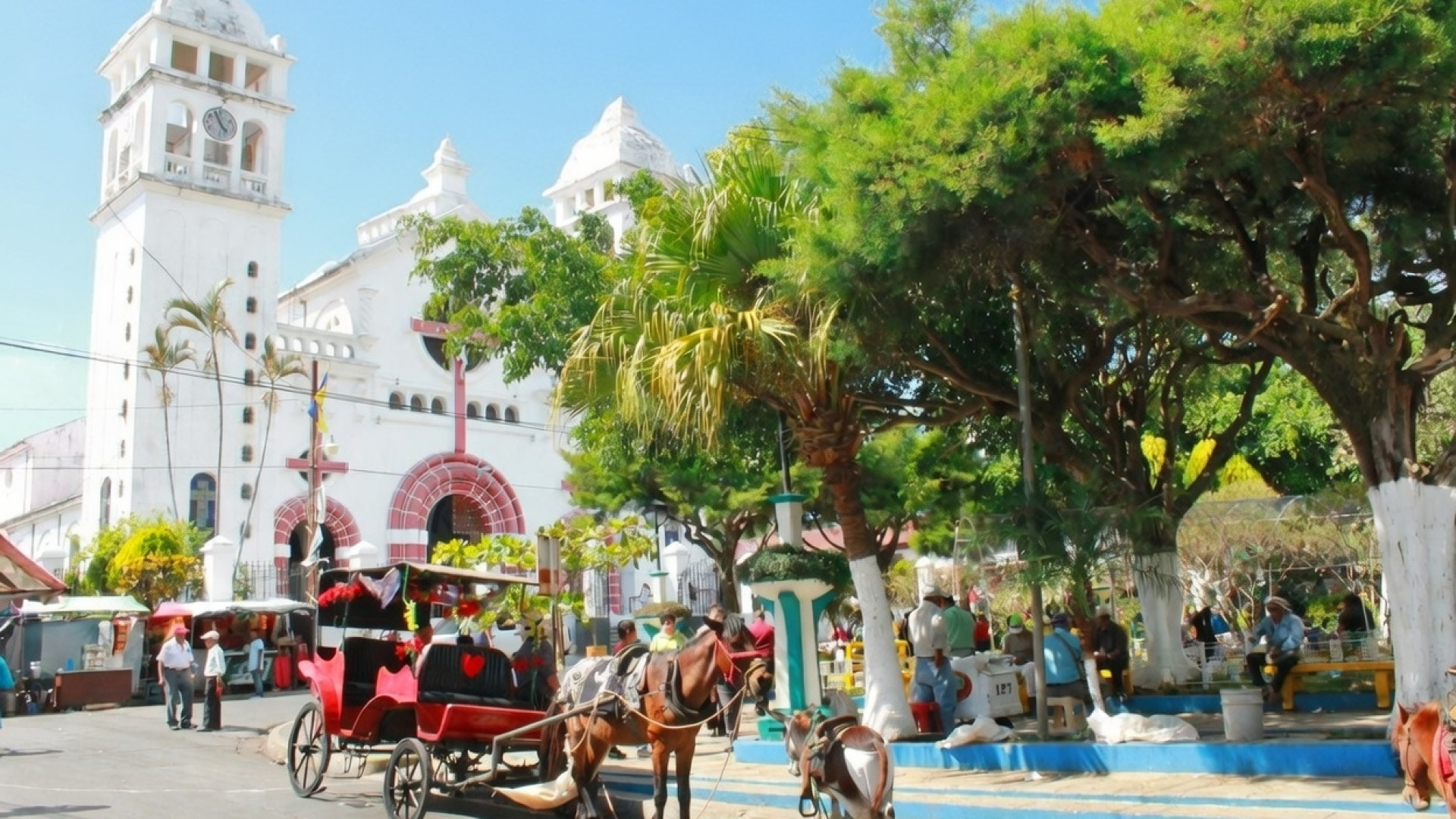 Iglesia y Parque Central de Juayúa